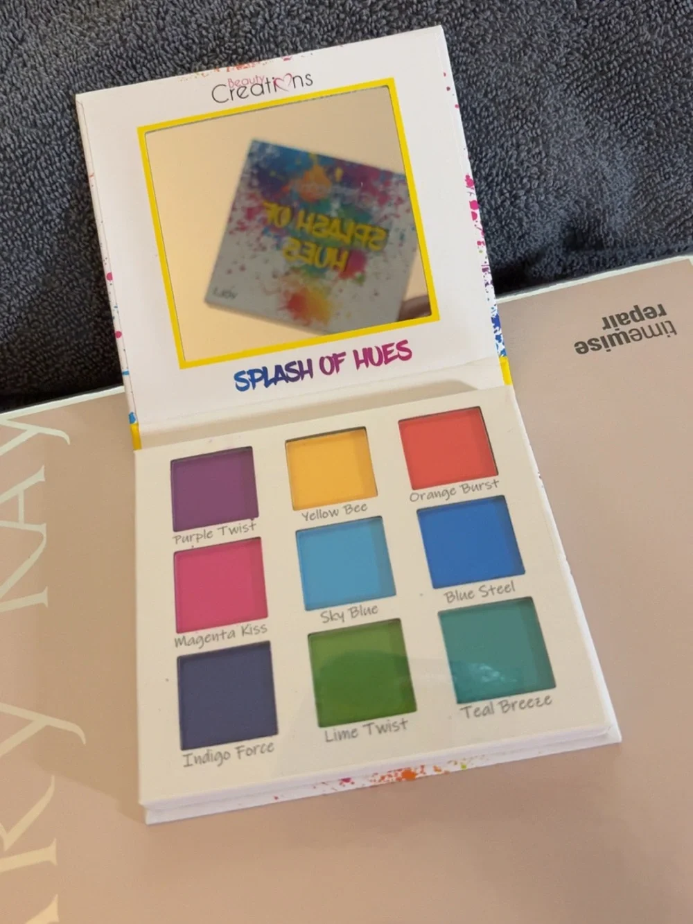 Eyeshadow palette